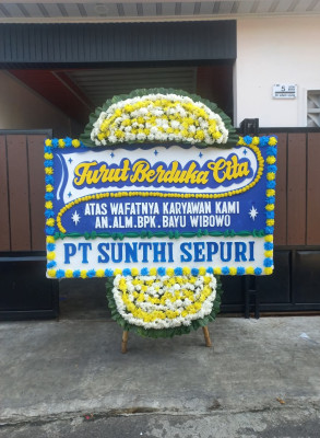 Papan Bunga Duka di Wera