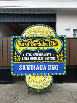 Papan Bunga Duka di Wera